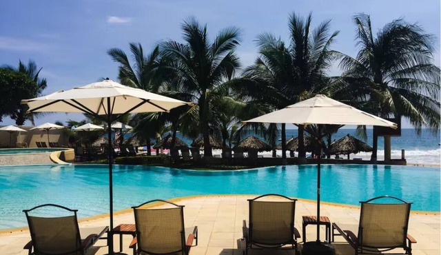 Ixtapa Oceanfront Secure Oasis: Private Jacuzzi, 3-Bedroom Luxury, and Bay Views BVG R