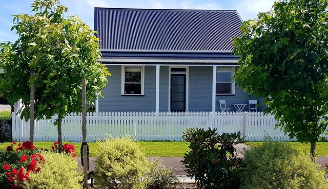 Kumara Historic Cottages - Hostel