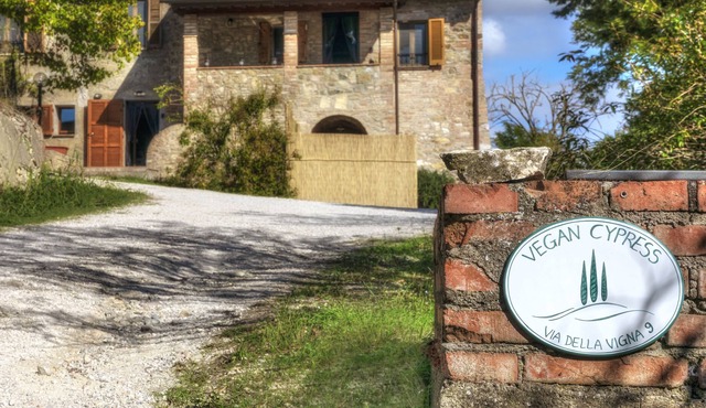 La Torretta - apartment with fantastic views over Umbrian valleys and hills