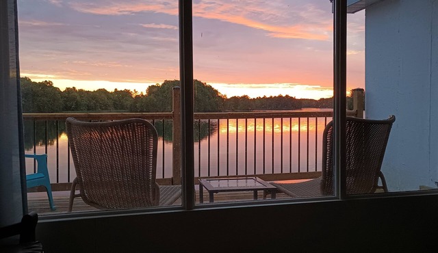 Lakefront cottage on Benson Lake, Rideau Canal