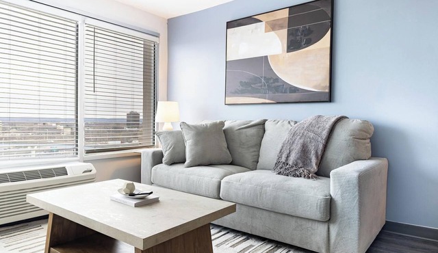 Landing | Amazing 1BD, Yoga Studio, Pool