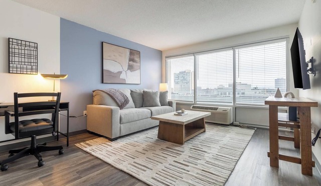 Landing | Spectacular 1BD, Pool, Game Room
