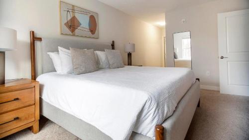 Landing Stunning 2BD Gym Game Room