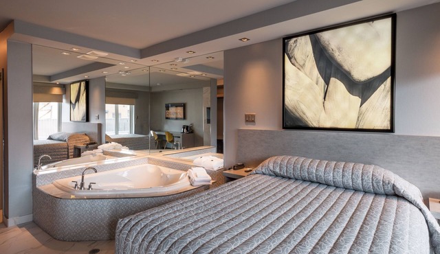 Le Chabrol Hotel & Suites