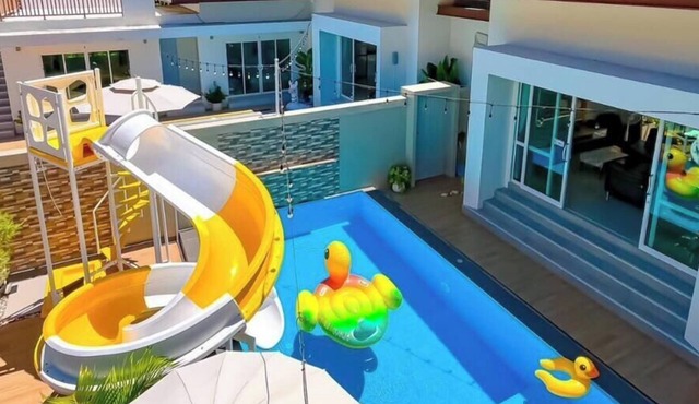 Le poulet poolvilla khanom
