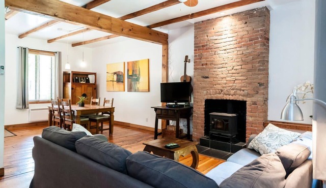 Le Tierra - Private Parking & Huge Backyard