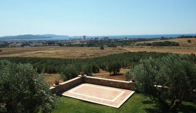Lovely apartment for 6 guests with TV, patio and panoramic view