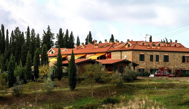 Lovely apartment with A/C, pool, WIFI, TV, veranda and panoramic view, close to San Gimignano
