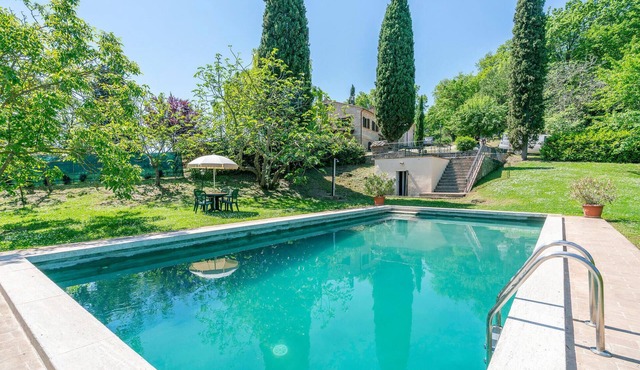 Lovely home in Sarteano