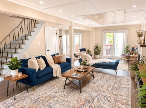 Lux 5BR Spacious Home Near Yonge St