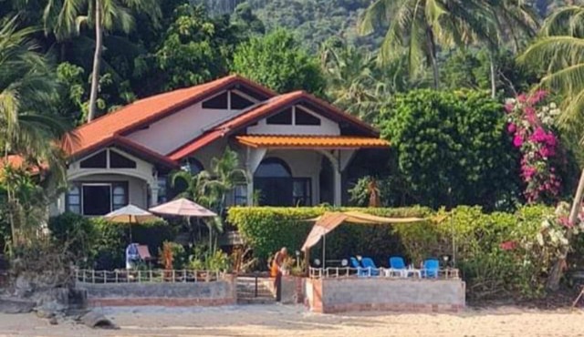 Luxury front sea private villa, 3 bedroom on the bang po beach Maenam ,ko Samui