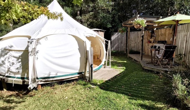 Luxury Hillside Glamping with Outdoor Kitchen near Waiheke Island, New Zealand