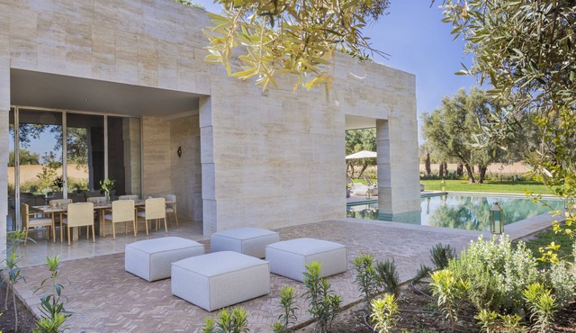 Luxury villa w/a Butler