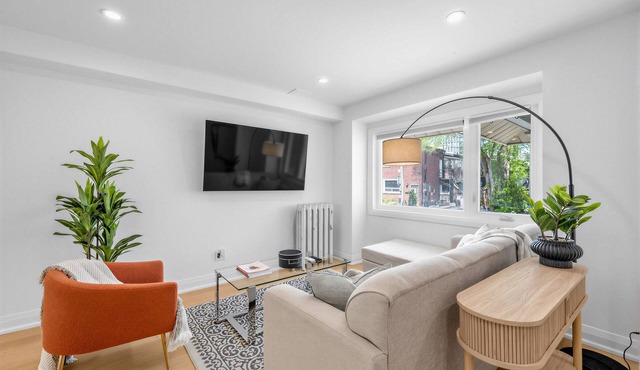 Midtown Home in Toronto