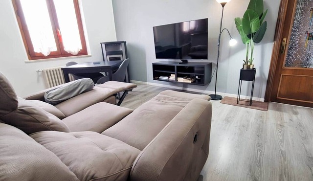 Modern 2BR Apartment with Private Parking