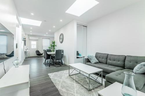 Modern and Spacious 3 Bedroom Condo