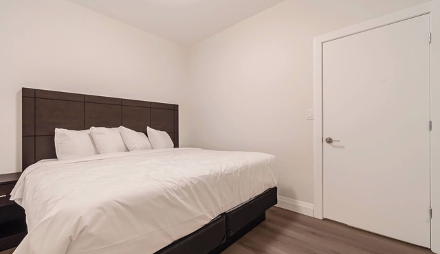 Modern Fully Furnished 2 Bedroom Apartment Unit 10