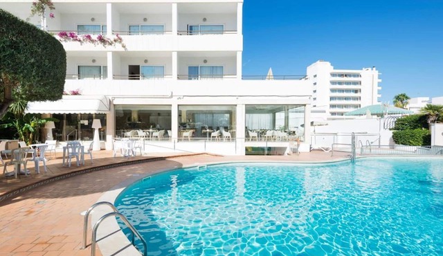 Morito Beach Apartments