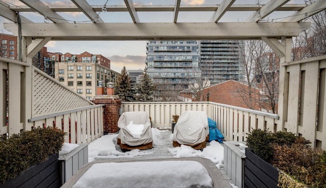 Multi-Level Bright 4BR Townhome with Den, Patio & BBQ