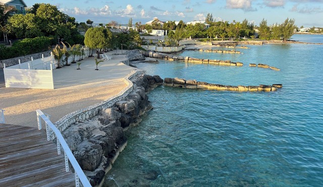 NEW 2bd/2ba Home with Private Beach & Dock Space