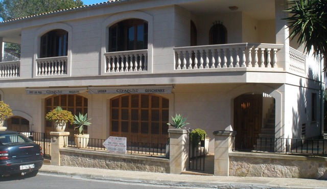 Nice apartment, 4 persons, at the coast, only 3 min. from beach.