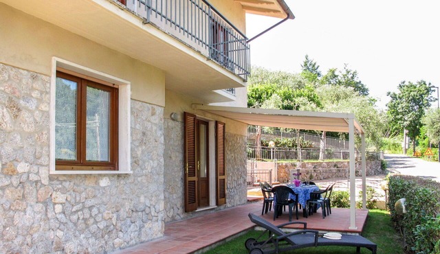 Nice apartment for 5 people with WIFI, TV and terrace