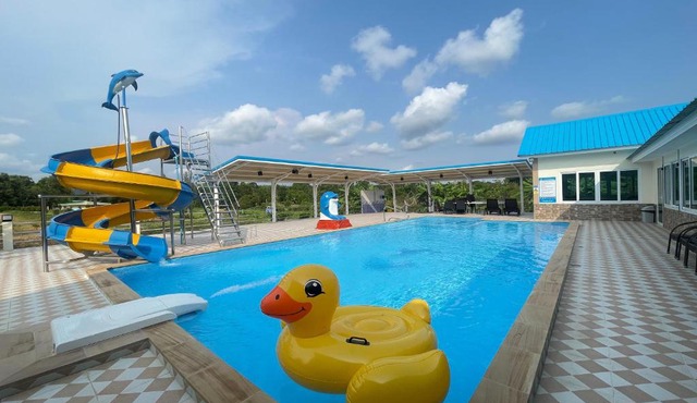 Nueng Pool Villa