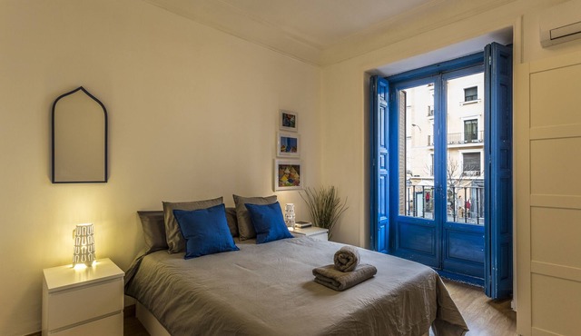 OFFER¡¡MADRID - "PLAZA DE CHUECA"
