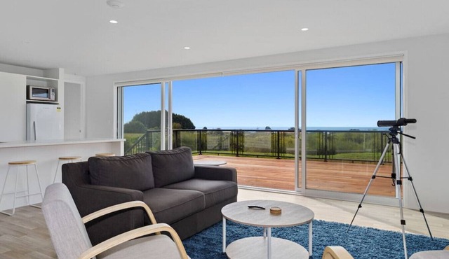 Okioki - Te Kaha- Holiday Home