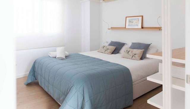 Old Town Quart Towers Stay II | AC & WiFi | 4 Guests