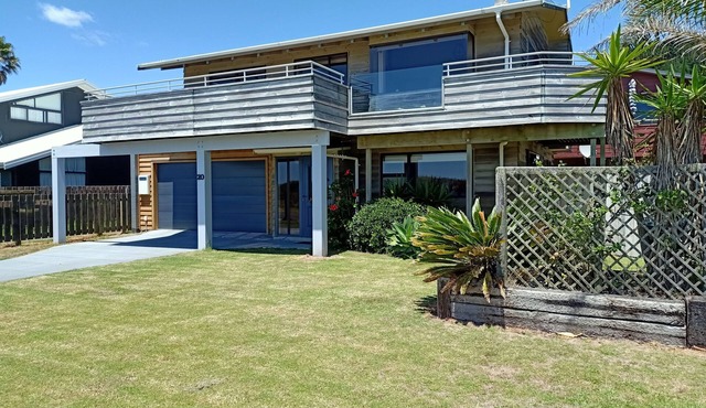Over the road from the beach! Family sized ocean front home at Ohope Beach.