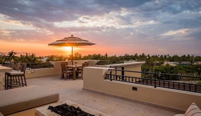 Palmilla Dunes 3BR Condo with Luxury Golf Cart