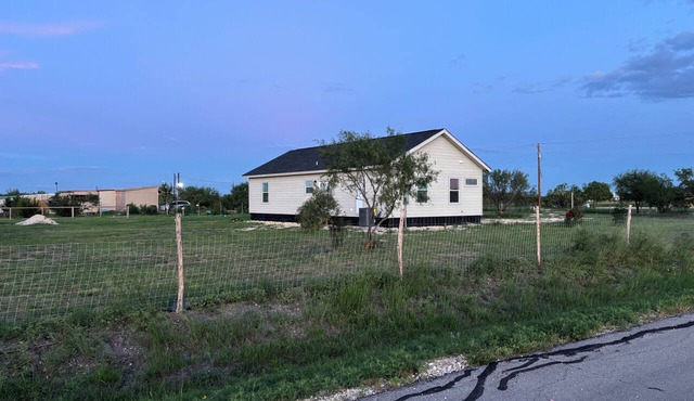 Peaceful Home in the Country