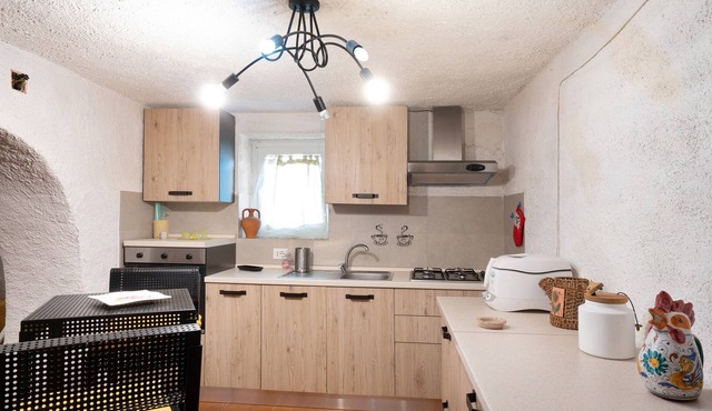 Pet-Friendly Apartment 'Il Bacio del Sole' with BBQ, Shared Terrace & Wi-Fi