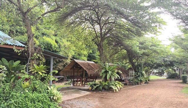 Phaiwan Baansawn Resort