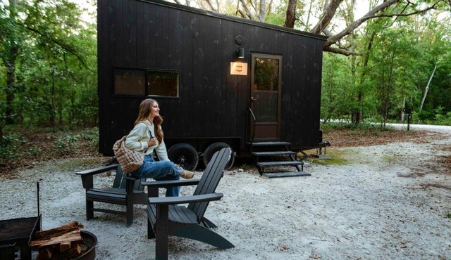 Postcard Cabins Shenandoah, Outdoor Collection by Marriott Bonvoy