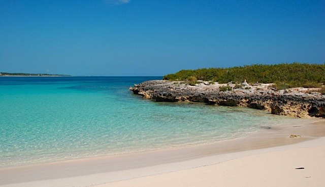 Private Luxury Beachfront Estate on Spectacular Twin Coves Beach