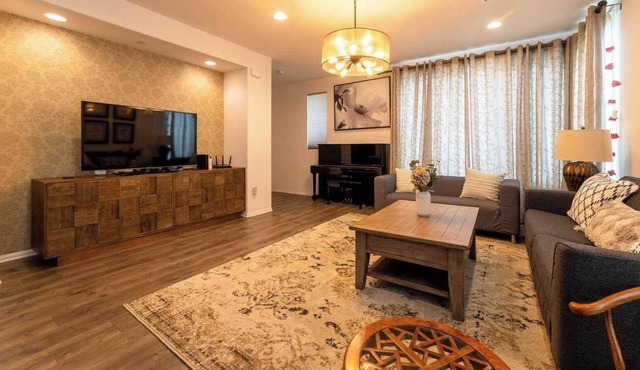 Prized Getaway on W Rte 66 #41631