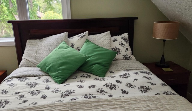 Recently renovated home just a 7 minute walk from the St Boniface Hospital.