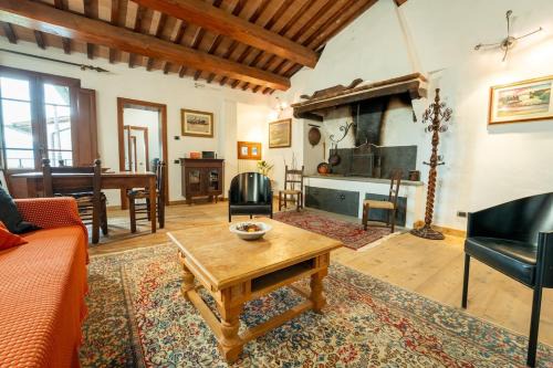 Regina's Home