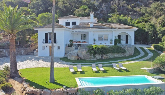 Renovated villa, with comfortable style, large garden and swimming pool for 11 pax.