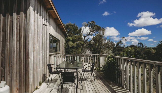 River Retreat - Off the Grid Escape