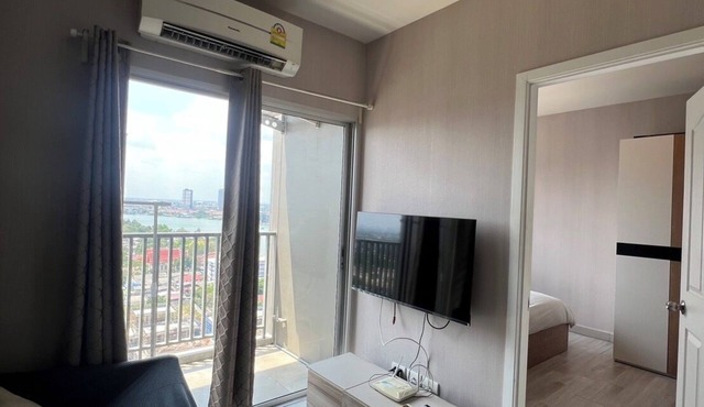 River view pool gym train market wifi