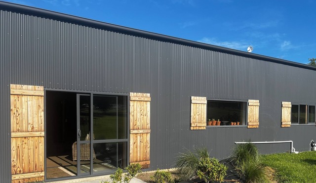 Rustic Barn Apartment 5 minutes from Clyde, Central Otago