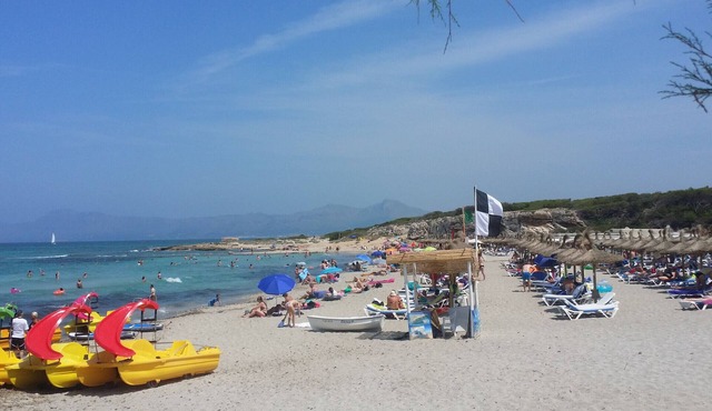Seafront duplex apartment 200 m from Son Bauló Beach