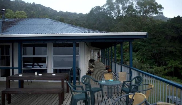 Secluded Lodge Retreat Perfect for Couples on Whanganui River, New Zealand
