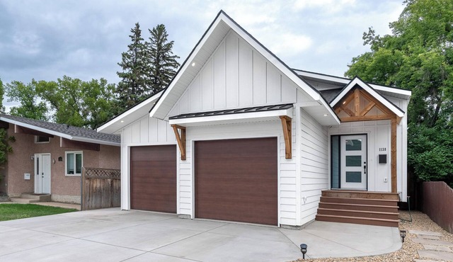 Selina's House - 2 Bed 2 Bath - Gordie Howe Arena - Beautiful Modern Build