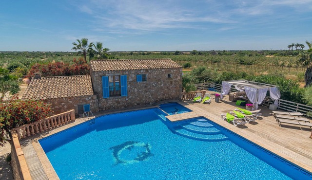 SHORT (SHORT DEN RITA) - Villa with private pool in es Llombards. Free WiFi