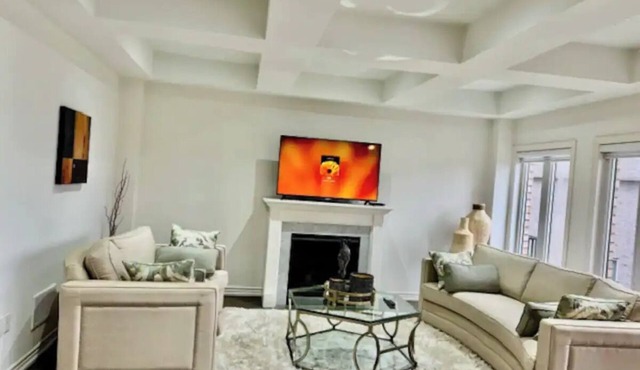Spacious, Stylish & Tranquil Gem near Town Center!