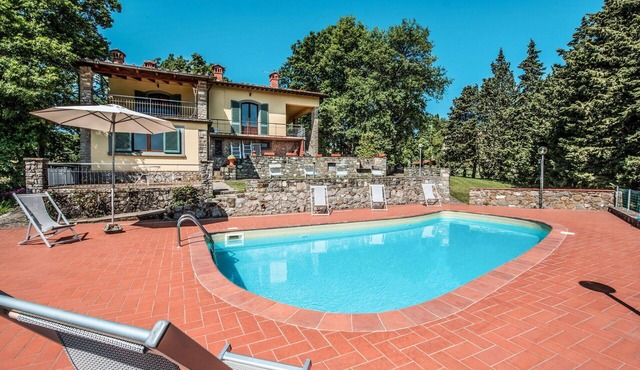 Stunning private villa for 8 guests with private pool, WIFI, TV, terrace and panoramic view